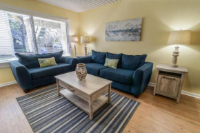 Two Bedroom Villa Sleeps 6 has 2 Queen and 1 King
